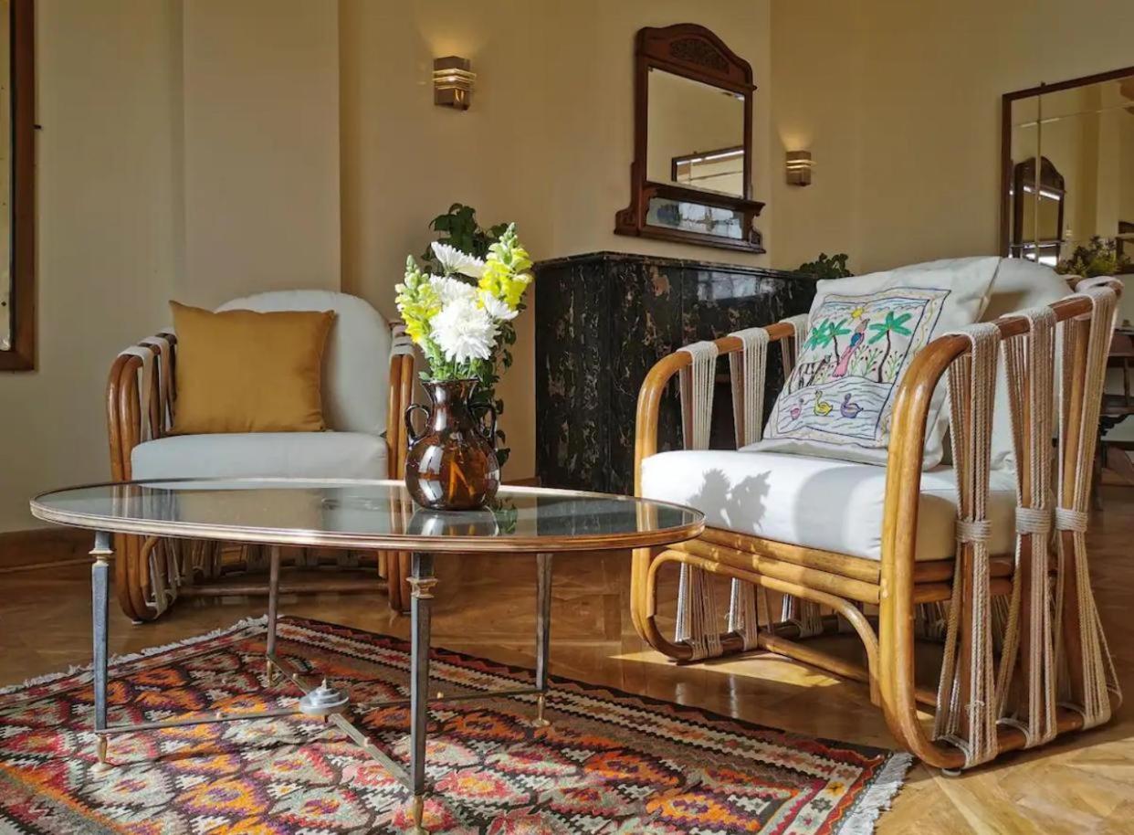 Luxury On The Nile - Zamalek Apartment *
